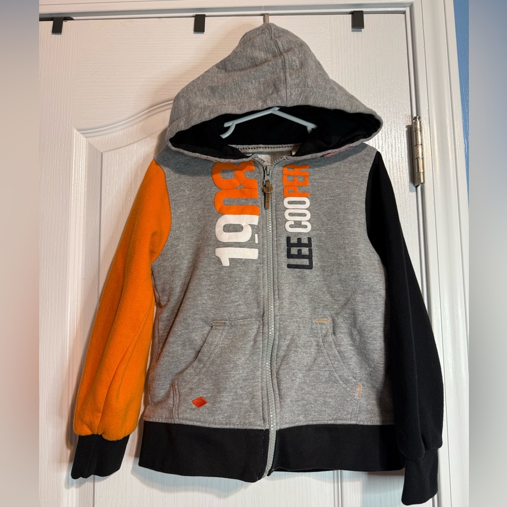 🇬🇧 Lee Cooper Kids Color‎ Block Hoodie – Size 6A (Fits Like 5T/6T USA)
